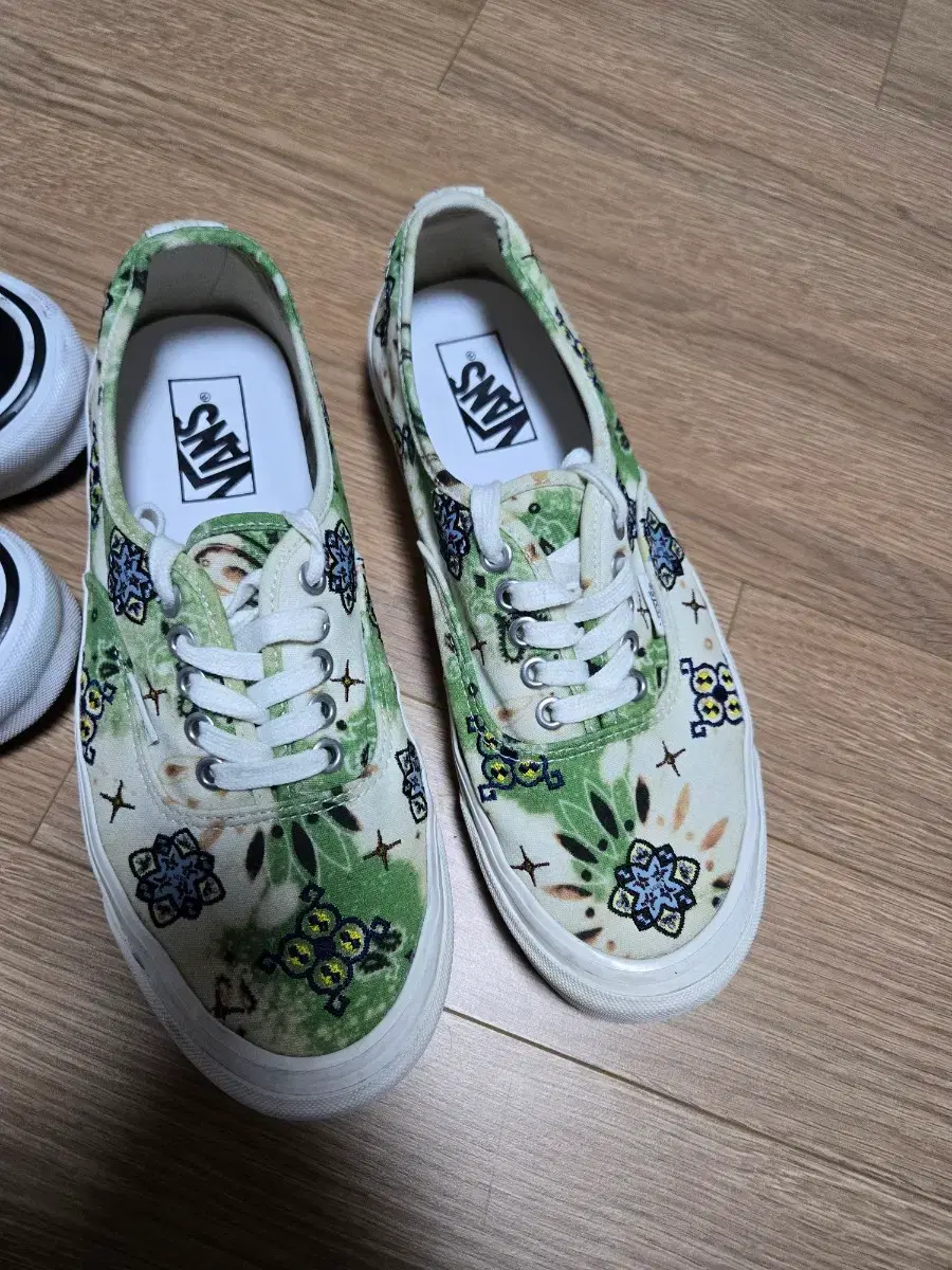 thumbnail-5